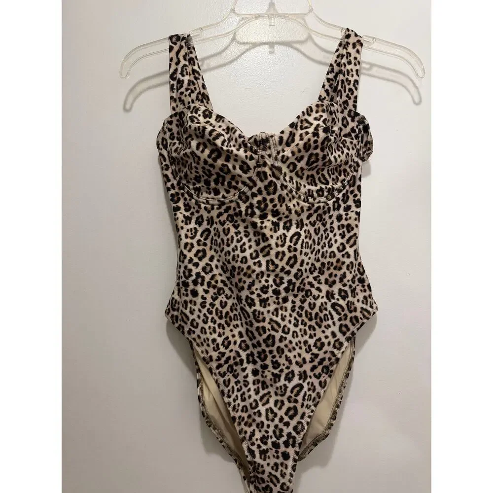 Skims Leopard Print One‑Piece Swimsuit Womans M Beachwear Resortwear bathingsuit